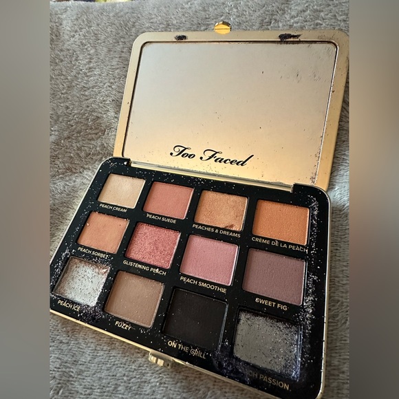 Too Faced White Peach Eyeshadow Palette - Picture 2 of 4